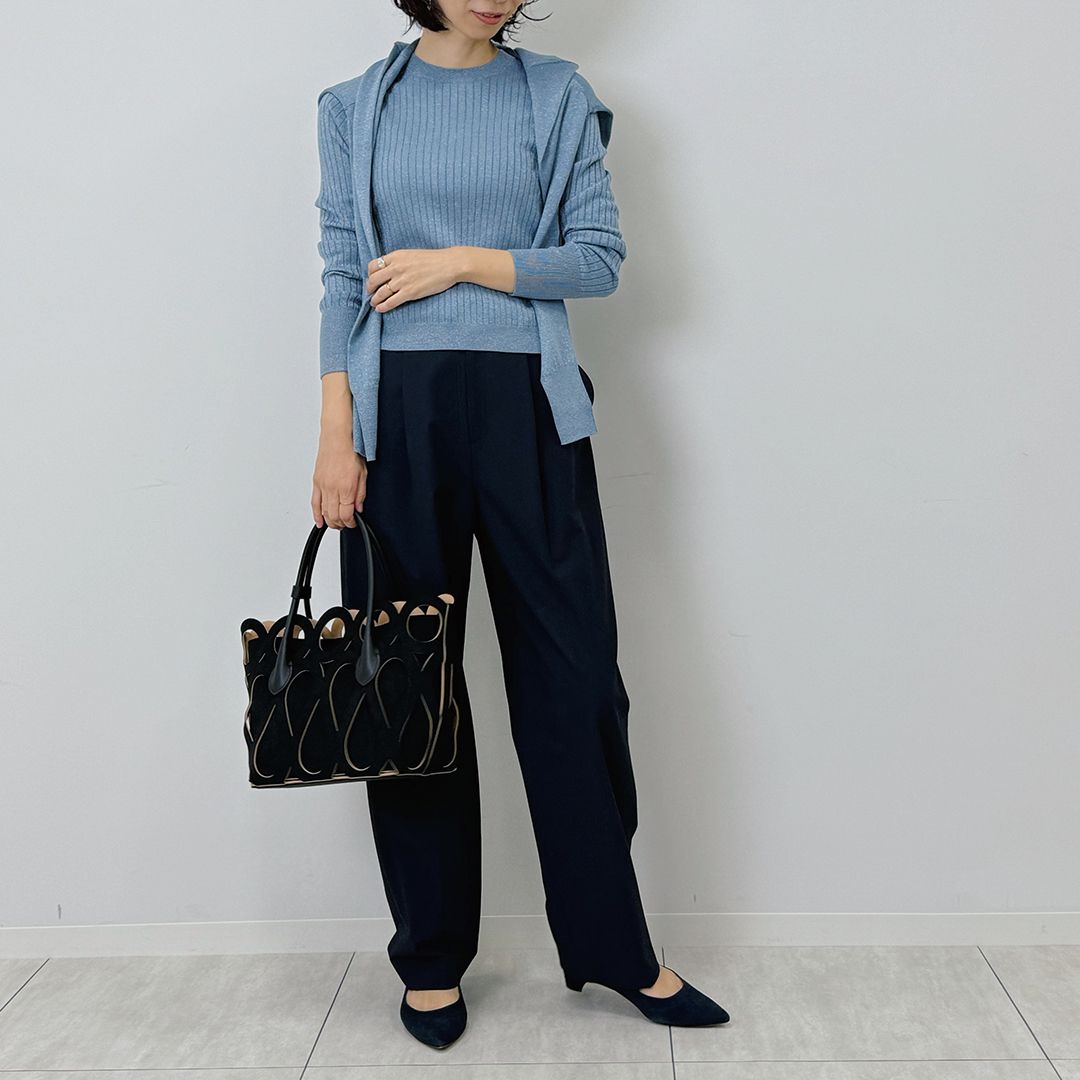 ラメリブクルーネックニット