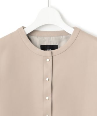 23区 ノーカラーラムレザージャケット Lサイズ ベージュ 羊革 23区 S(ニジュウサンク エス)のラムレザー ノーカラージャケット通販