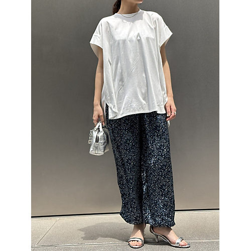 \猛暑はTシャツ!/この夏着たい【大人のTシャツ8選】スタッフコーディネートでご紹介!【40代ファッション】