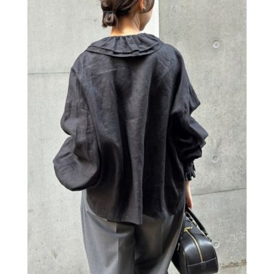 美品 12closet リネンフリルブラウス 黒 ブラック ゆったり 麻100% 12closet(トゥエルブクローゼット)の【石上美津江さんコラボ