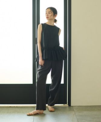 Newans(ハッシュニュアンス)の〈水野佐彩さんコラボ〉タック