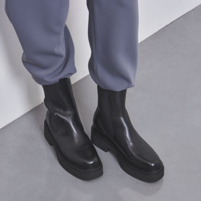 UNITED ARROWS(ユナイテッドアローズ)のハーフ サイドゴアブーツ通販