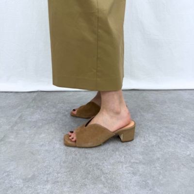 FABIO RUSCONI(ファビオ ルスコーニ)のスエード太ヒールサンダル通販