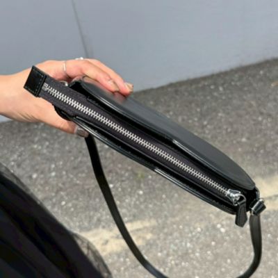 美品✨YAHKI✨即完売品✨別注ハートショルダーバック✨ブラック YAHKI（ヤーキ）の「【別注】＜YAHKI＞674 HEART SHOULDER