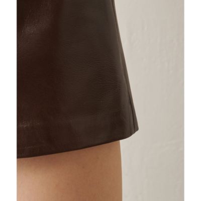 Whim Gazette(ウィム ガゼット)のレザーショートパンツ通販 | 集英社