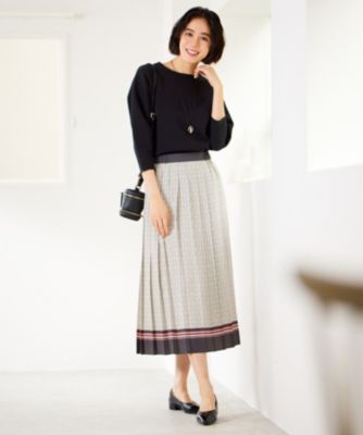 【美品】カットソーとスカートセット 自由区(ジユウク)の【セットアップ対応・洗える】モノグラム