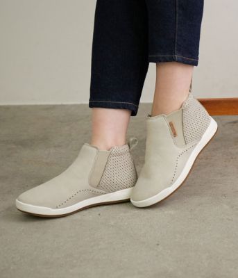reebok ever road slip mid top
