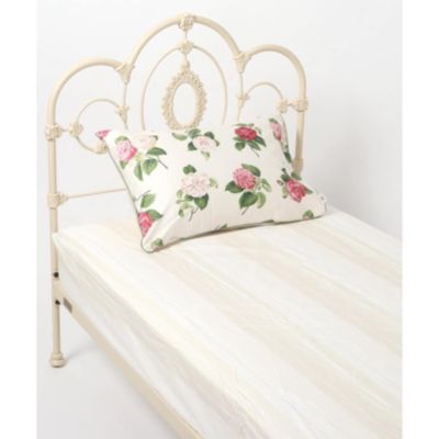 LAURA ASHLEY HOME(ローラアシュレイホーム)のカミール柄 枕カバー通販