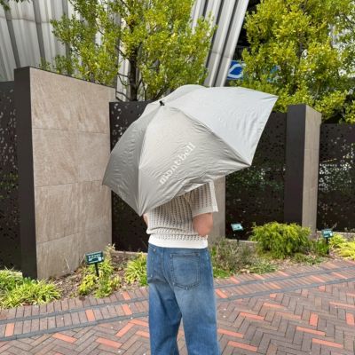 モンベル トラベルサンブロックアンブレラ(タン)　リー別注　限定　レア モンベルの日傘、買って大正解だった！」エディター4人が愛用