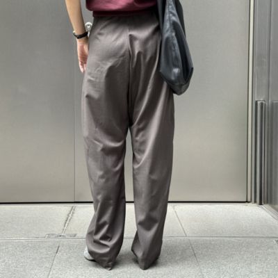 LOEFF(ロエフ)のボンタントラウザー通販 | 集英社HAPPY PLUS STORE