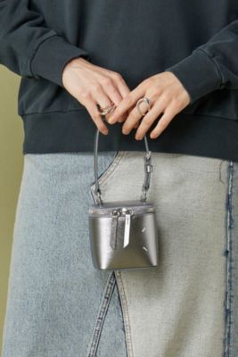 国内発送★Maison Margiela サフィアーノレザーサークルバッグ Maison Margiela】 サフィアーノ レザー サークルバッグ