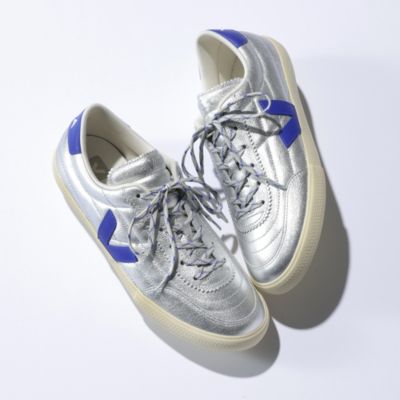 通勤も休日も、コーデを更新するならこれ！大人の春スニーカー10選【40代ファッション】