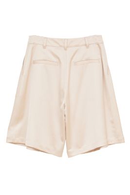 CLANE(クラネ)の2WAY ADJUST SATIN HALF PANTS通販 | 集英社HAPPY PLUS