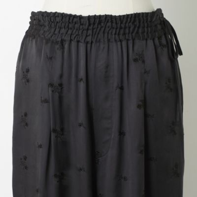 TICCA(ティッカ)の【洗える】フラワーエンブロイダリーパンツ通販