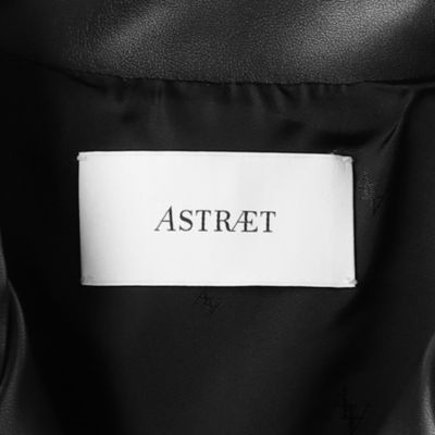 ASTRAET(アストラット)の＜ASTRAET＞フェイクレザー ビッグ ライダース