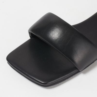 誠実 SHISEI×eclat(シーセイ×エクラ)のパデッドサンダル通販 | 集英社 靴