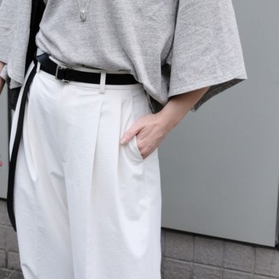 E by eclat(イーバイエクラ)の高機能ドライタッチタックパンツ