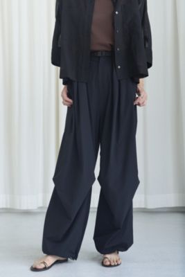 五明祐子さん愛用 Nicolas Lainas ブラック トングサンダル NICOLAS LAINAS(ニコラスライナス)の【五明祐子さんセレクト