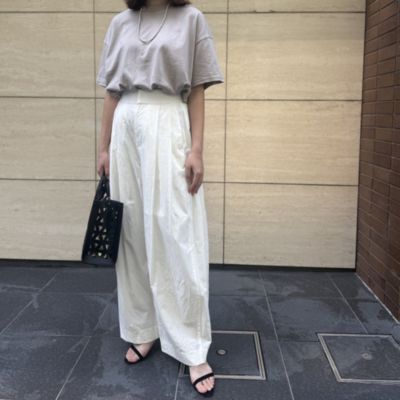 SACRA(サクラ)のタック入りワイドテーパードパンツ通販 | 集英社