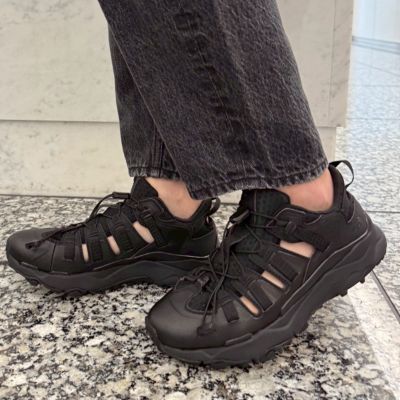靴 THE NORTH FACE VECTIV TARAVAL BREEZE THE NORTH FACE(ザ・ノース・フェイス)のVECTIV Taraval Breeze