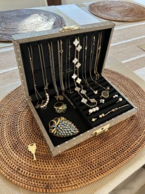 GIGI×eclat(ジジ×エクラ)のジュエリーボックス通販 | 集英社HAPPY PLUS