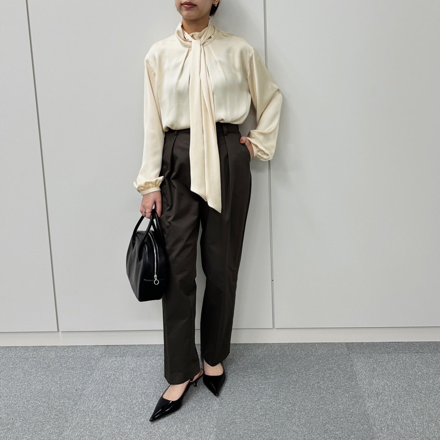 2WAY艶ボウタイブラウス