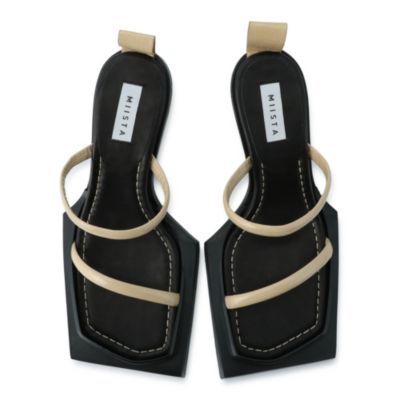 MIISTA(ミスタ)のPHYLLIS DARK COFFEE MILK PATTENT SANDALS