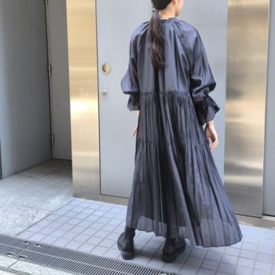 1er Arrondissement白 手絞りプリーツティアードチュニック 新品 1er Arrondissement白 手絞りプリーツティアードチュニック