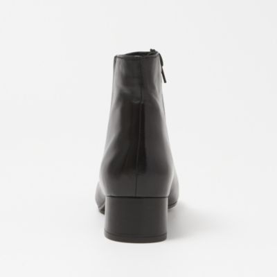 CORSO ROMA，9(コルソローマ ノーヴェ)のショート丈サイドZIPブーツ