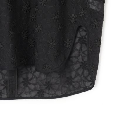 BLAMINK(ブラミンク)のコットンエンブロイダリーノースリブブラウス