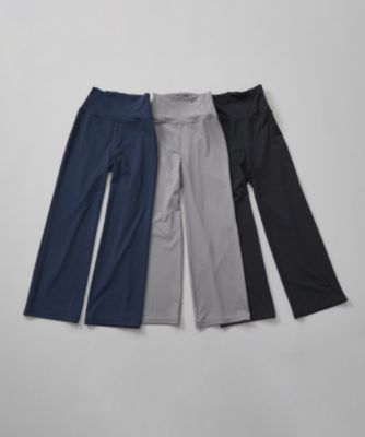 Julier(ジュリエ)の【定番】エコシーベア天フレアパンツ通販 | 集英社