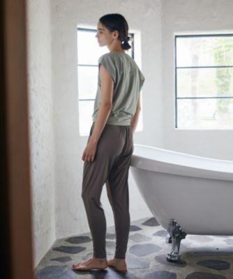 ジュリエ Julie 定番★ギャザーパンツ★ カーキー ０サイズ 新品❣️ Julier(ジュリエ)の【定番】Ecocoギャザーパンツ通販 | 集英社HAPPY