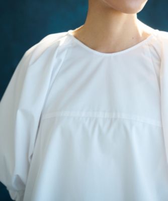 Newans(ハッシュニュアンス)のサークルスリーブAラインブラウス
