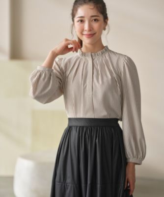 組曲 L(クミキョク エル)の【WEB限定】ライトデシン フリル襟ブラウス