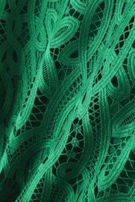 ADORE(アドーア)のフラワーオーナメントレースワンピース通販 | 集英社