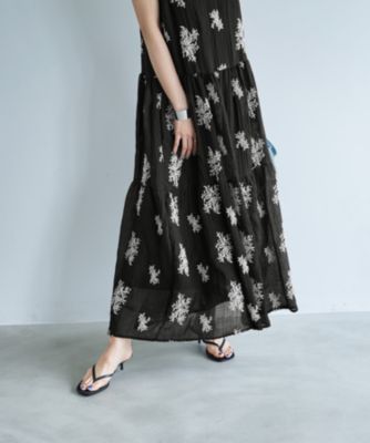 STYLE DELI(スタイルデリ)のミモザ刺繍のホルターネック