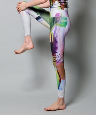 Julier(ジュリエ)のKanakoSasakiコラボプリント ハイウエストレギンス