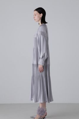 未使用級　2023年モデル　ADORE アドーア　バックサテンクレープロングジレ ADORE - 極美品✨ 2023年モデル ADORE アドーア バックサテン