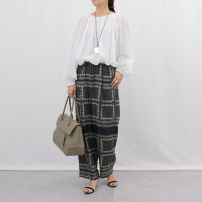 即完売の「大人の柄パンツ」が復刻！初夏コーデでご紹介【40代ファッション】