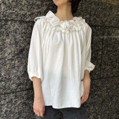 超美品　martinique ホワイト フリル 半袖トップス セール】 フリルブラウス（オフホワイト/ブラック/トップス