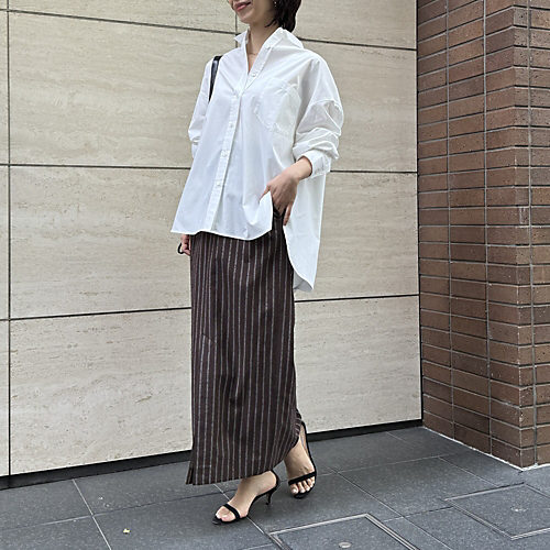 梅雨も猛暑も怖くない!さらりと涼やか快適素材でつくられた「大人のための機能服6選」【40代ファッション】