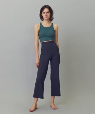 Julier (定番)YOGA FITショートトップス／パット付き レディース Julier(ジュリエ)の【定番】YOGA FITショートトップス／パット付