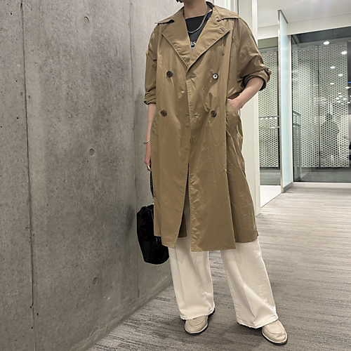 スタッフ身長159cm (別注)ベージュ×水牛ボタン/1