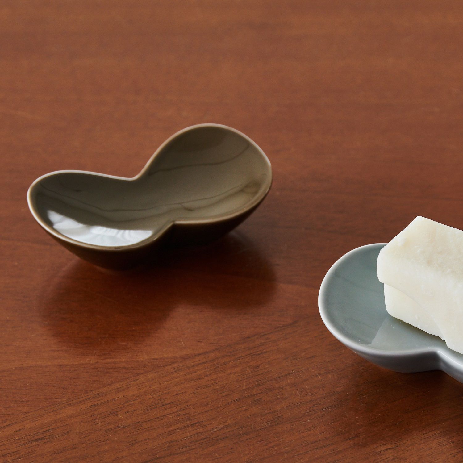  yumiko iihoshi porcelain(ユミコ イイホシ ポーセリン)/soap dish ソープディッシュ