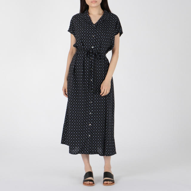 Melrose Claire メルローズ クレール の Web限定 イージーケアレーヨン小紋プリントスキッパーワンピース通販 集英社happy Plus Store
