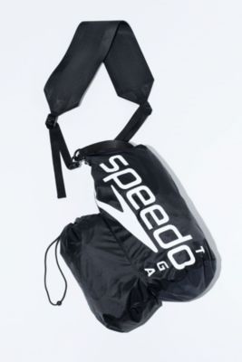 TOGA×SPEEDOのコラボアイテム bag
