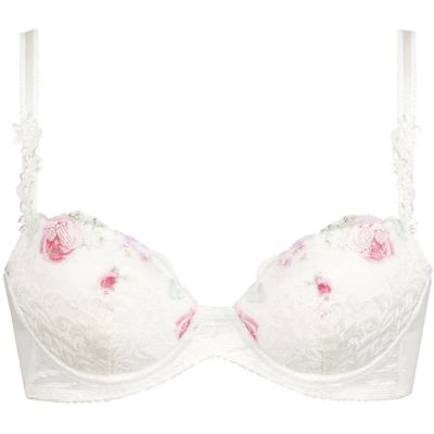 Wing ウイング のウイング 3 4カップブラ 重力に負けないバストケアbra Bカップ 通販 集英社happy Plus Store