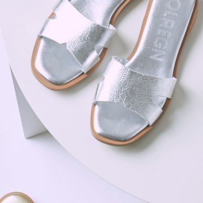 SOLREGN(ソレイン)のフラットサンダル通販 | 集英社HAPPY PLUS STORE