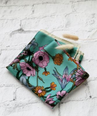 collecala(コレカラ)の花柄スカーフ通販 | 集英社HAPPY PLUS STORE