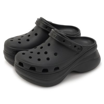 ファイナルセール！美品 crocs ブラック サンダル W8 24.0相当
